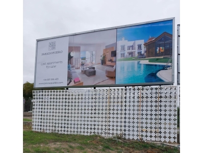 Valla publicitaria de 8x3 m en Marbella, Málaga