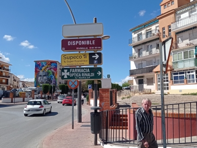 Poste publicitario de 150x50 cm en Ronda, Málaga