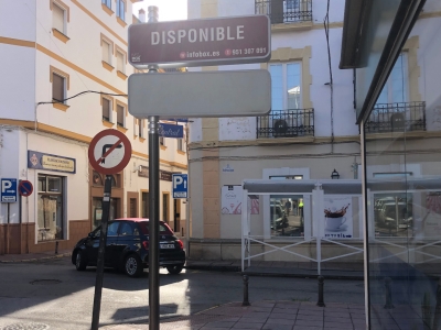 Poste publicitario de 150x50 cm en Ronda, Málaga