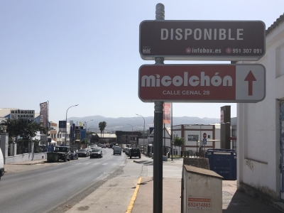 Poste publicitario de 150x50 cm en Ronda, Málaga