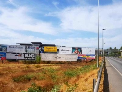 Valla publicitaria de 8x3 m en Marbella, Málaga