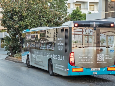 Autobus publicitario de Semi Integral Articulado en Torremolinos, Málaga