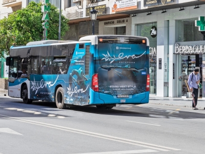 Autobus publicitario de Semi Integral en Fuengirola, Málaga